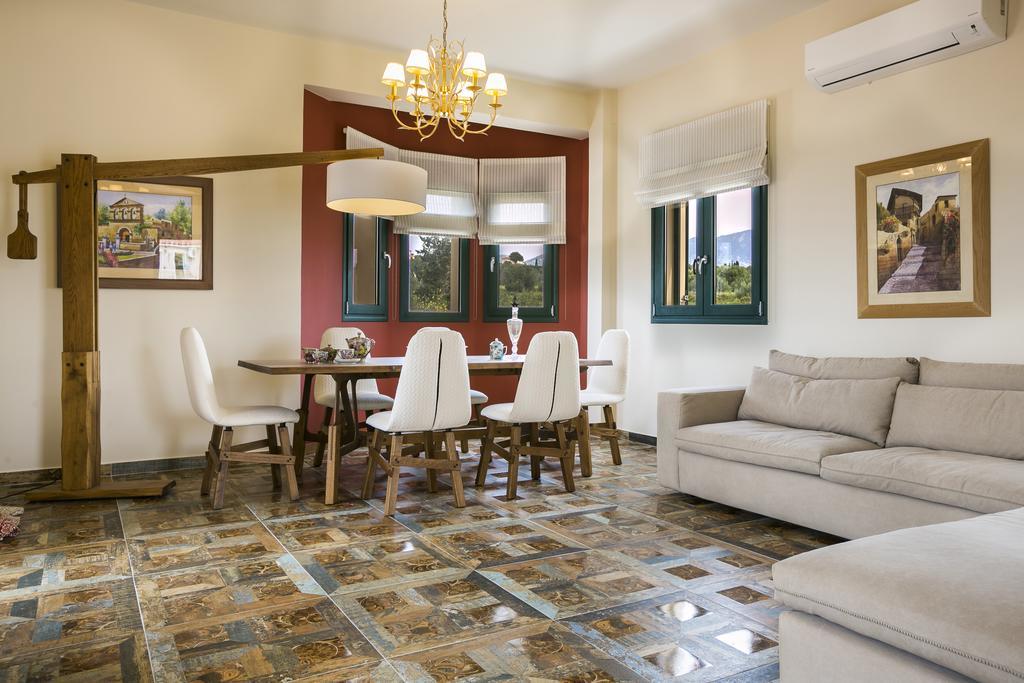 Pleiades Luxury Villa Свороната Екстериор снимка